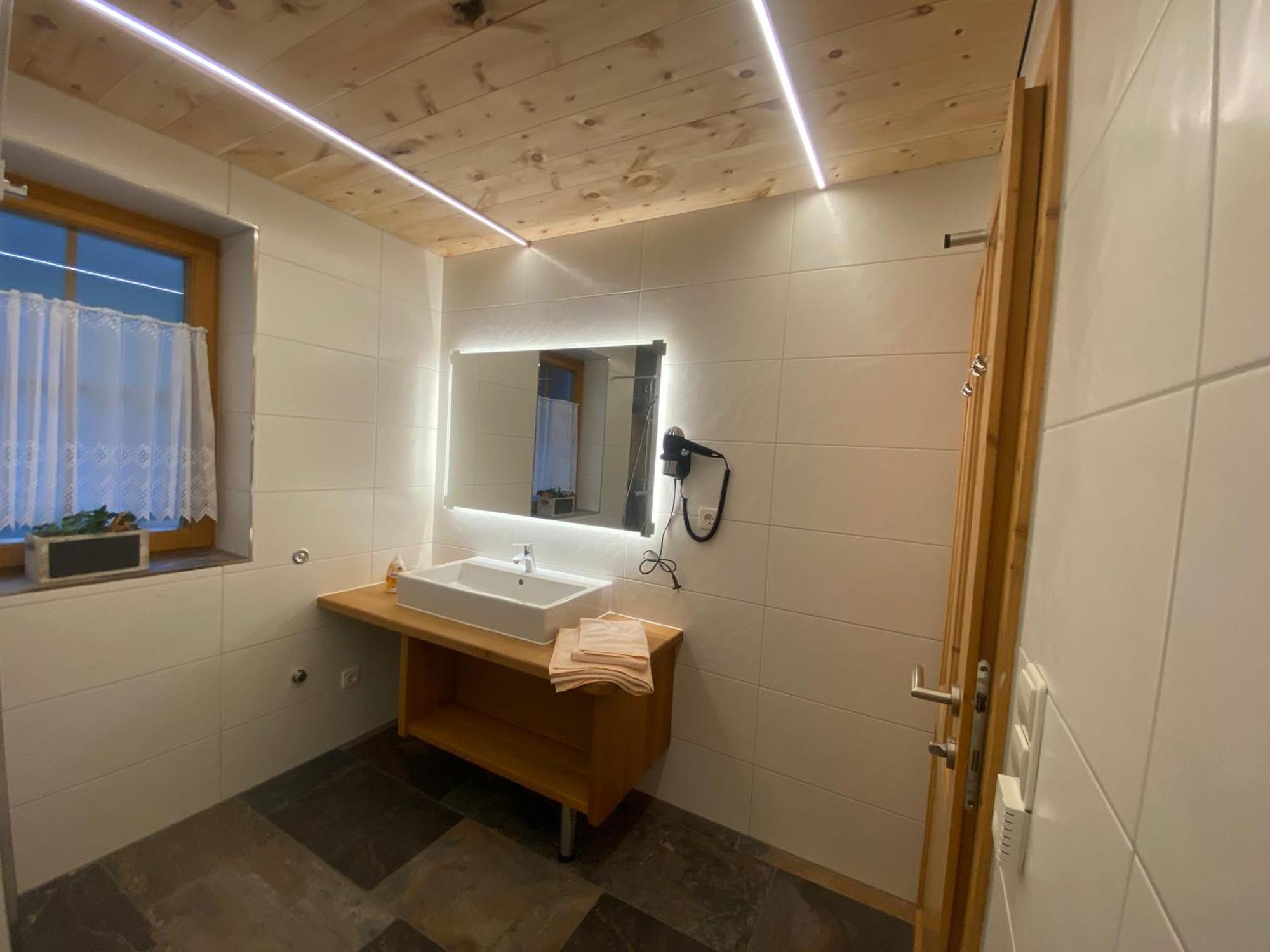 Landhaus Riesneralm Donnersbachwald Zimmer foto